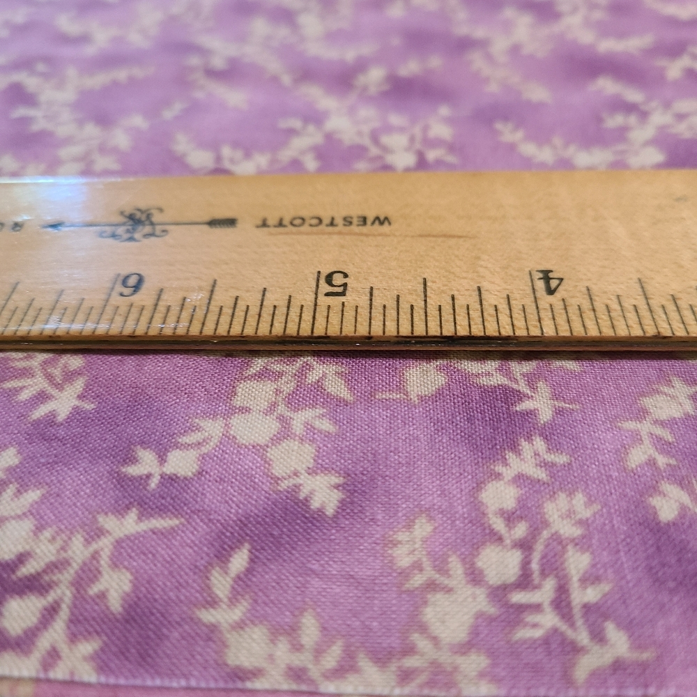 Rare Vintage Crafting Quilting Sewing Purples & Cream Color Cotton Fabric - Picture 9 of 10